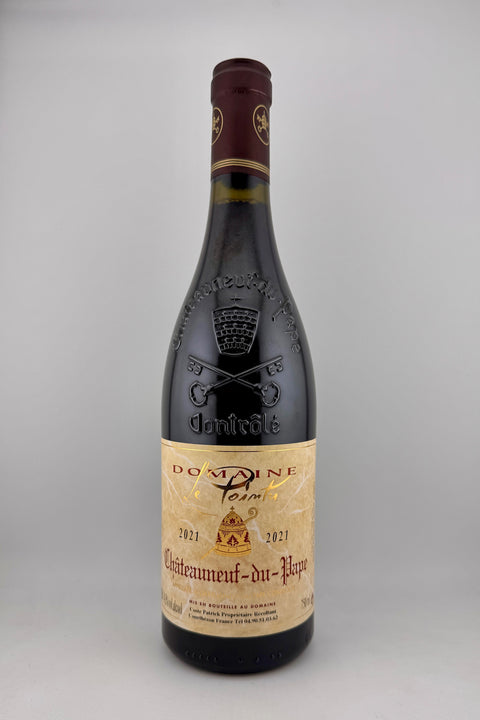 a bottle of Tradition, Domaine Le Pointu, Châteauneuf-du Pape, 2021, red wine