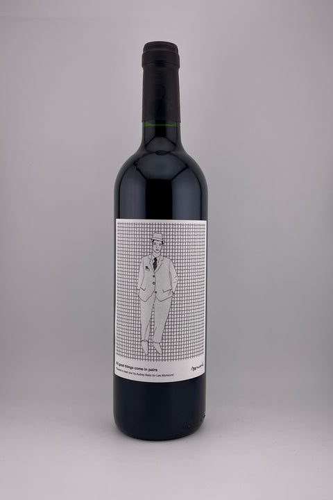 a bottle of Les Monicord, Clos Monicord, Bordeaux Supérieur, 2016, red wine